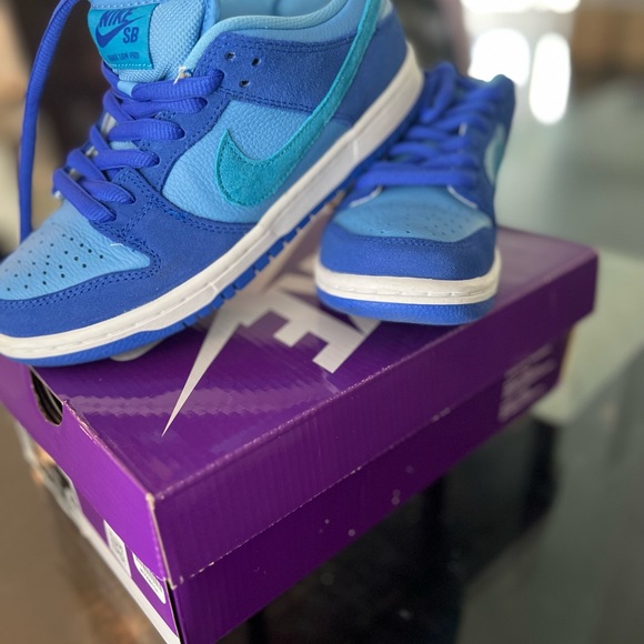 Nike SB Dunk Low Pro- Blue Raspberry - Picture 6 of 10